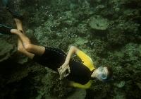 Sven beim Schnorcheln am Hausriff